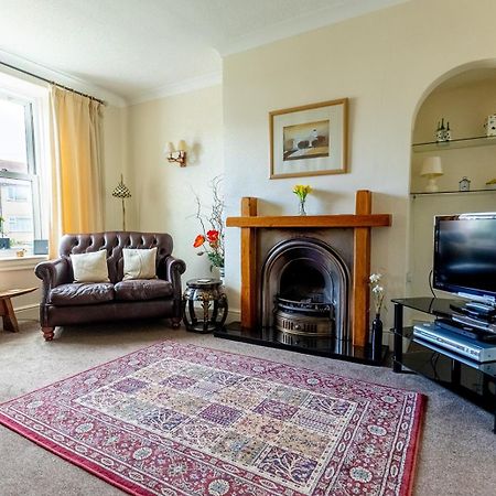 Willow Cottage - Cost 3 Bed Cottage In Penrhyn Bay With Sea Views With Access To Snowdonia Rhos-on-Sea Ngoại thất bức ảnh