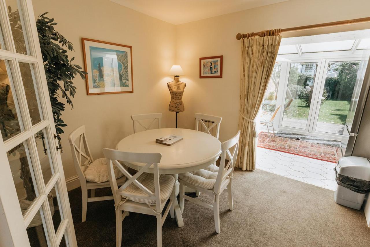 Willow Cottage - Cost 3 Bed Cottage In Penrhyn Bay With Sea Views With Access To Snowdonia Rhos-on-Sea Ngoại thất bức ảnh