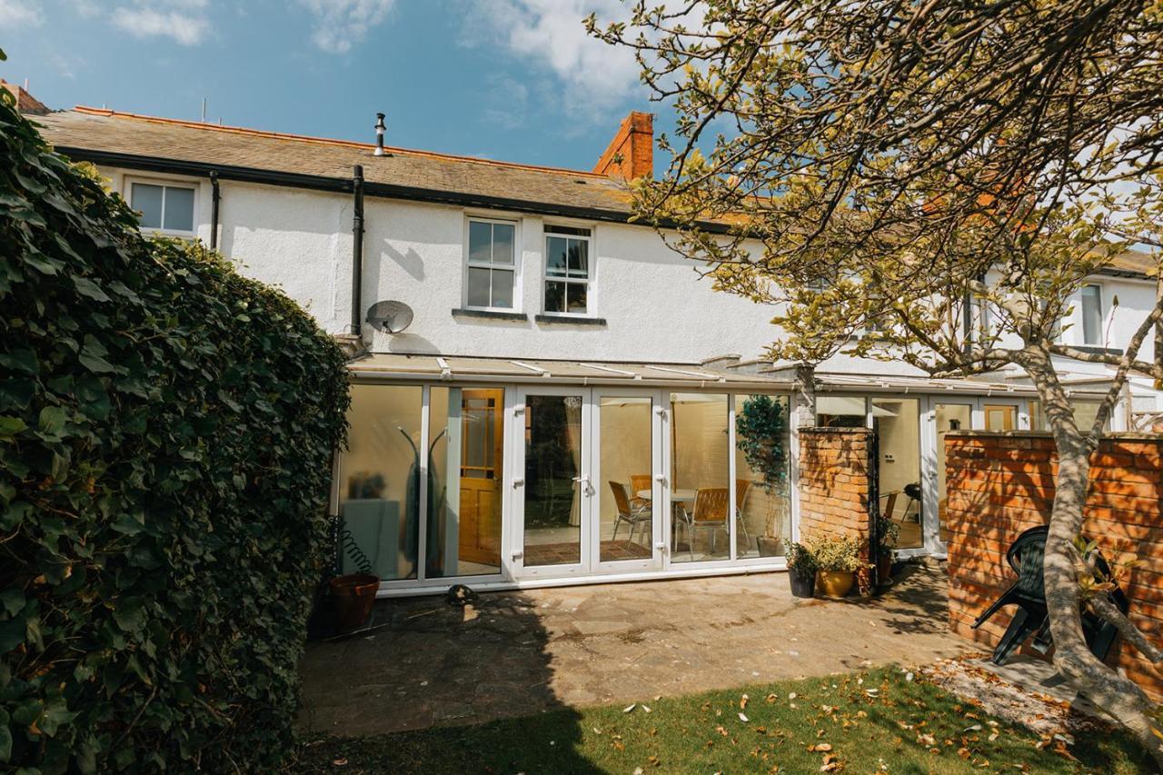 Willow Cottage - Cost 3 Bed Cottage In Penrhyn Bay With Sea Views With Access To Snowdonia Rhos-on-Sea Ngoại thất bức ảnh