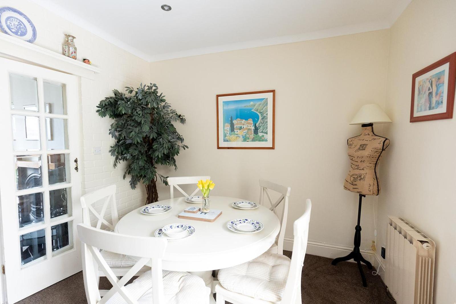 Willow Cottage - Cost 3 Bed Cottage In Penrhyn Bay With Sea Views With Access To Snowdonia Rhos-on-Sea Ngoại thất bức ảnh