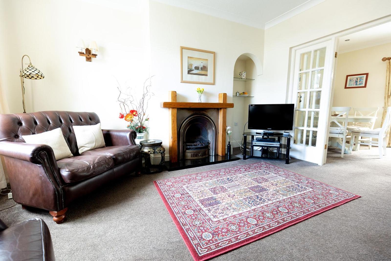 Willow Cottage - Cost 3 Bed Cottage In Penrhyn Bay With Sea Views With Access To Snowdonia Rhos-on-Sea Ngoại thất bức ảnh